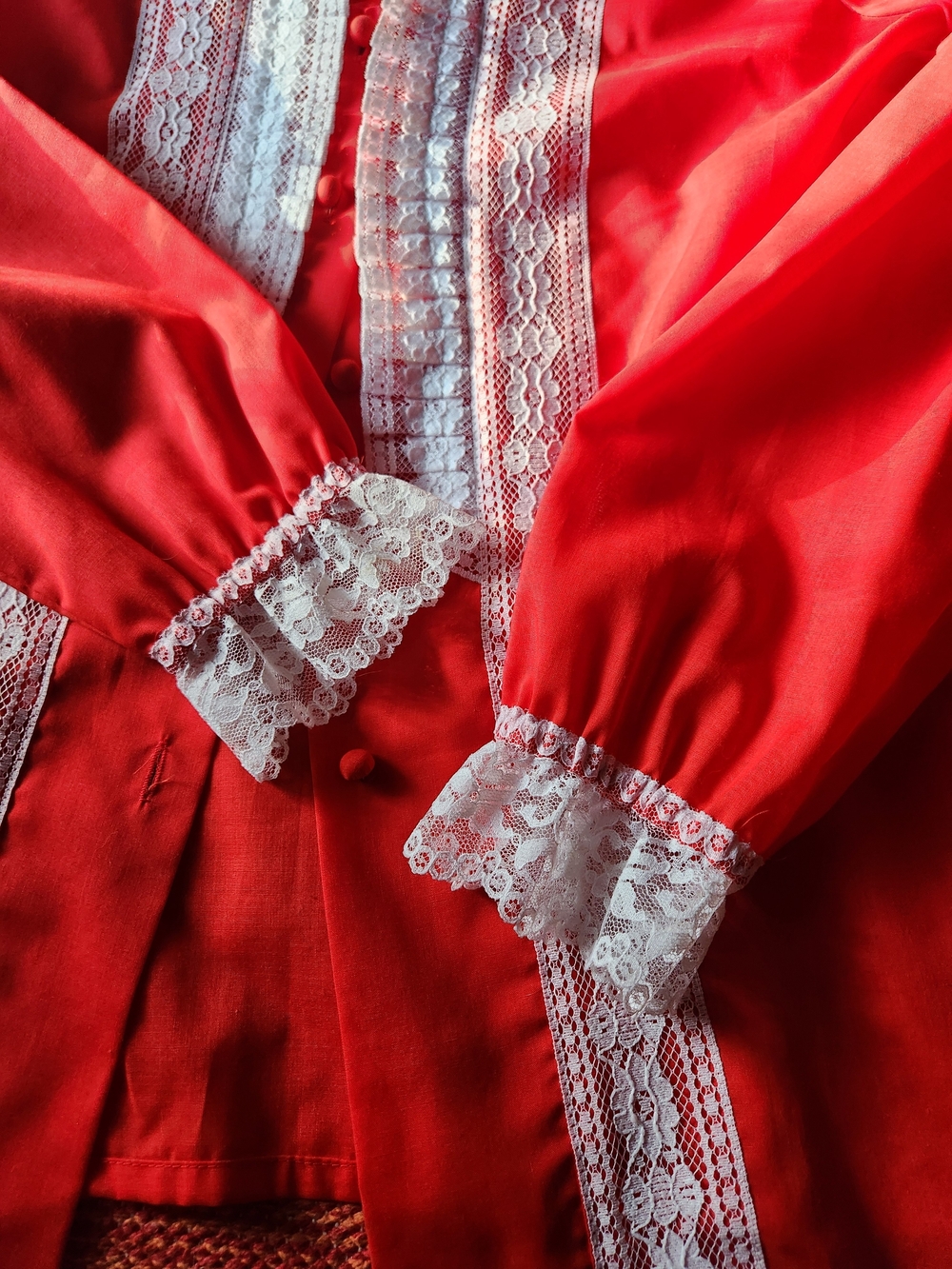 Red Lace Trim Vintage-Style Blouse - Picture 2 of 10